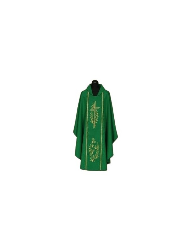 Casulla ricamente bordada (96A)
