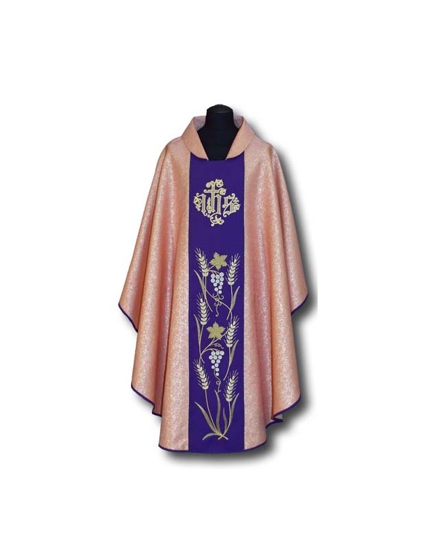 Chasuble embroidered pink, purple belt