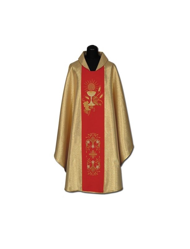 Casula bordada em ouro, cinto vermelho