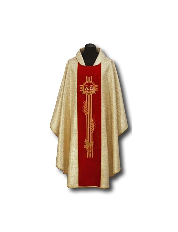 Chasuble en or, ceinture de velours Alpha et Omega