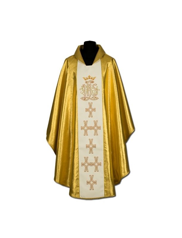 Gold chasuble, embroidered (020)