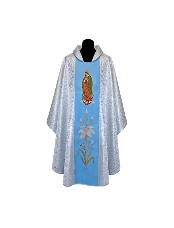 Casulă brodată cu MB de la Guadalupe