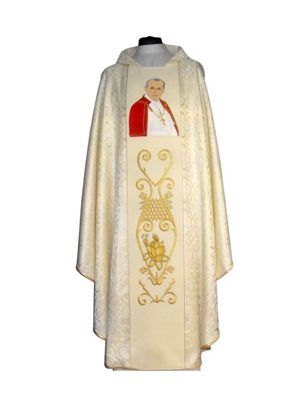 Casulla con la imagen de Juan Pablo II - rosetón de tela crema