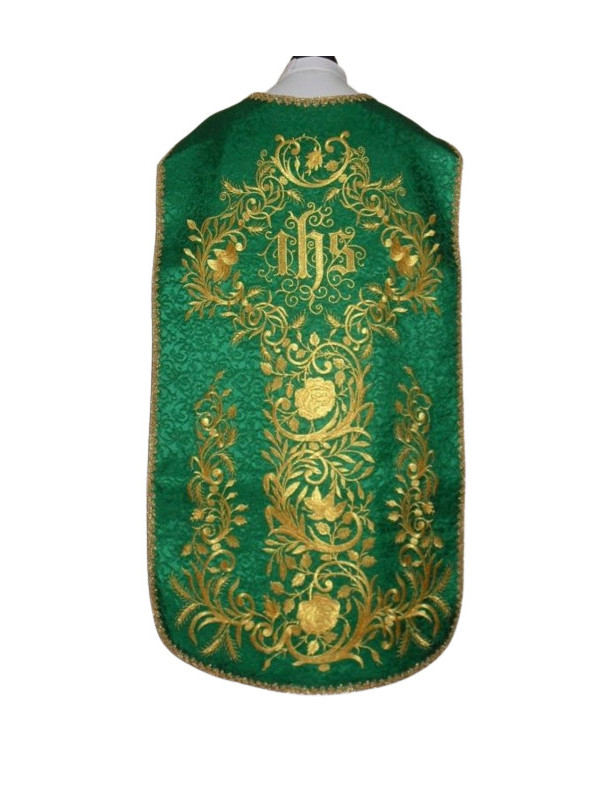 Casulla romana verde bordada IHS
