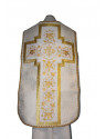 Roman chasuble ecru, IHS rosette (55)
