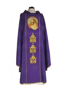 Casulla morada bordada de Jesús con corona de espinas