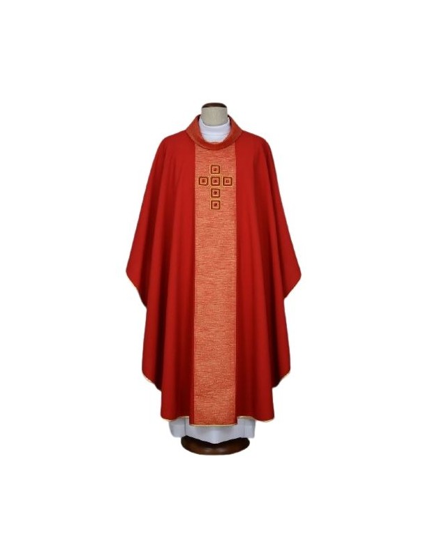 Casulla bordada roja - piedras decorativas