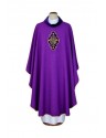 Purple chasuble with embroidered velvet application (13)