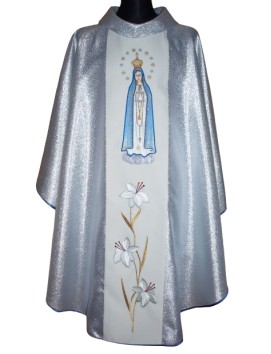 Embroidered chasuble with image of Our Lady of the Rosary