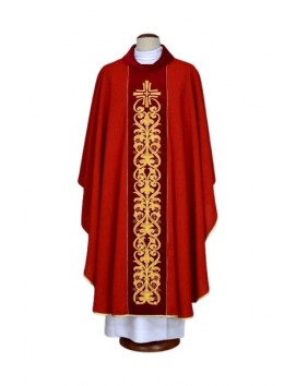 Ornat czerwony haftowany - krzyż, ornament