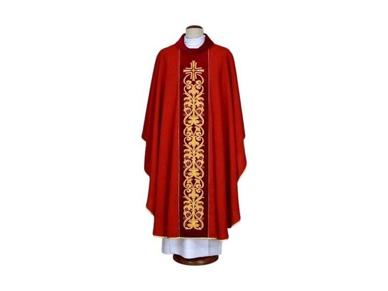 Vyšitý červený ornát – kříž, ornament (19)