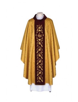 Embroidered gold chasuble, damask fabric - IHS (21)