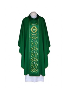Chasuble verte brodée, ceinture en satin - IHS
