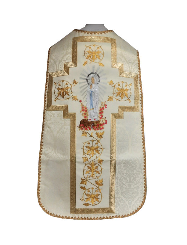 Roman chasuble embroidered with the image of MB of Lourdes