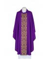 Fialový vyšívaný ornát - pletený pás (25)