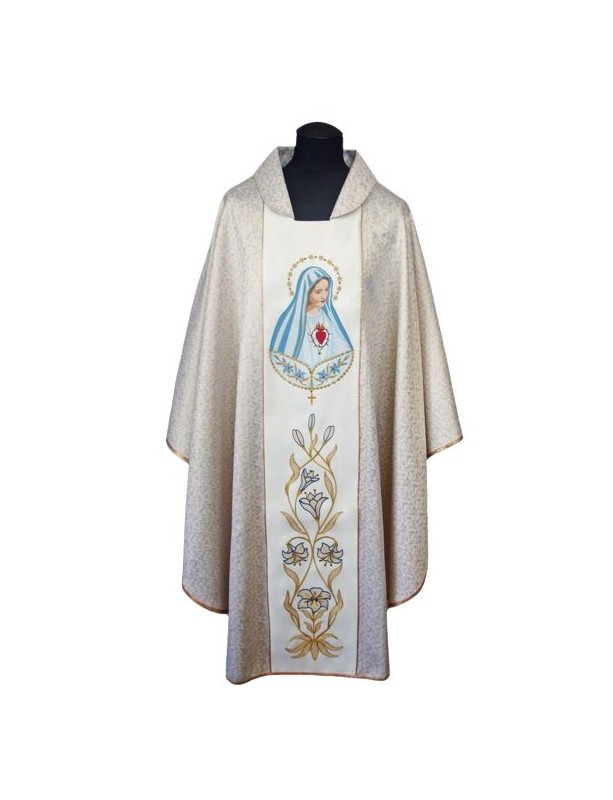 Chasuble with the image of the Virgin Mary - rich embroidery