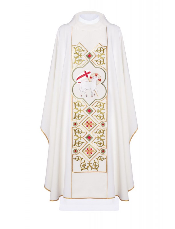 Embroidered chasuble with the motif of the Lamb - Agnus Dei