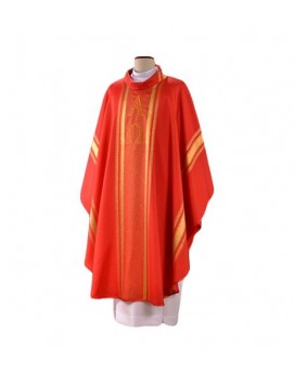 Gesticktes Messgewand, rot, mit goldener Verzierung