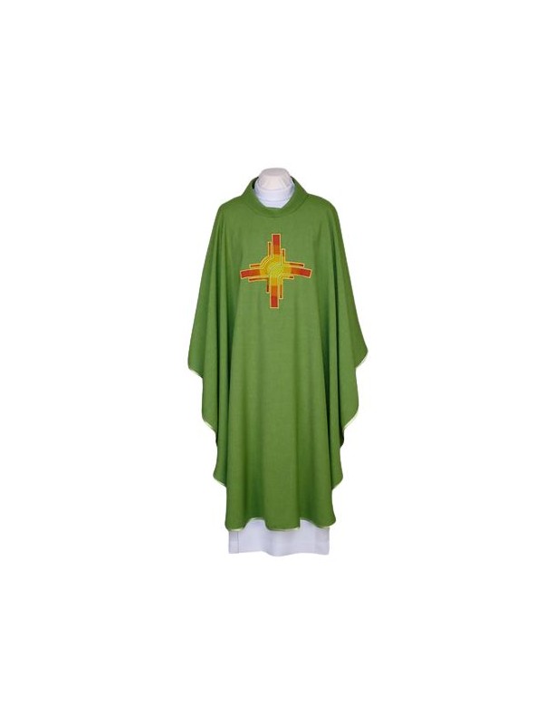 Green embroidered chasuble, cross (52)