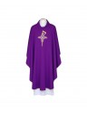 Chasuble violette, bande brodée - Croix (108)