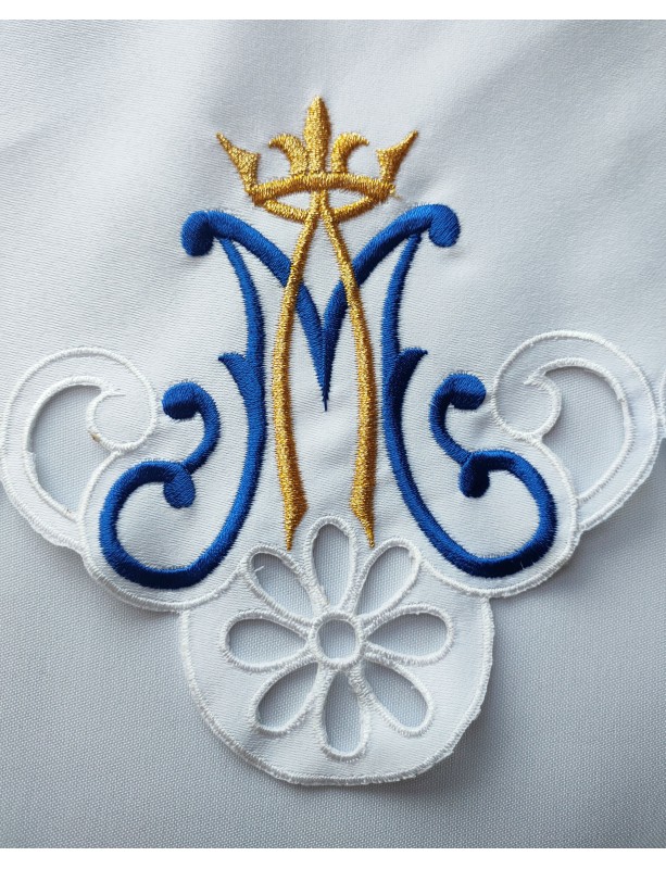 Nappe mariale brodée