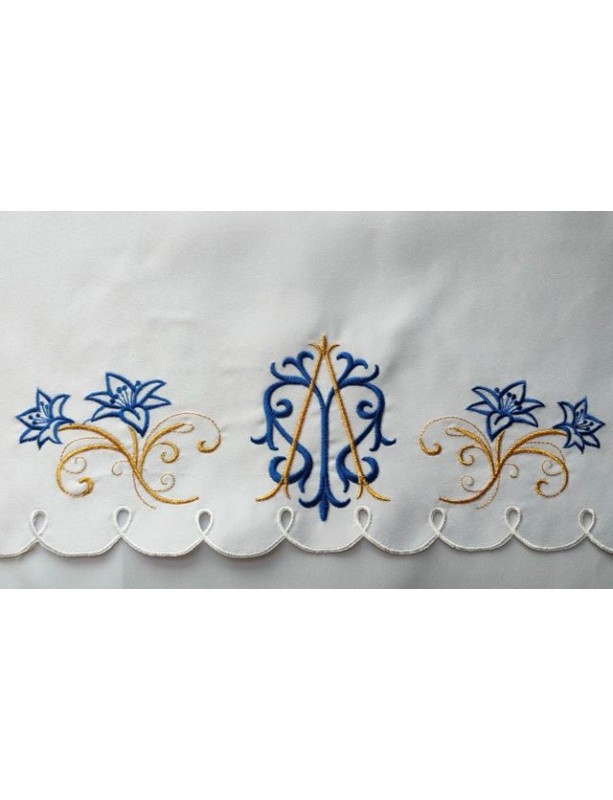 Bestickte Marianische Tischdecke