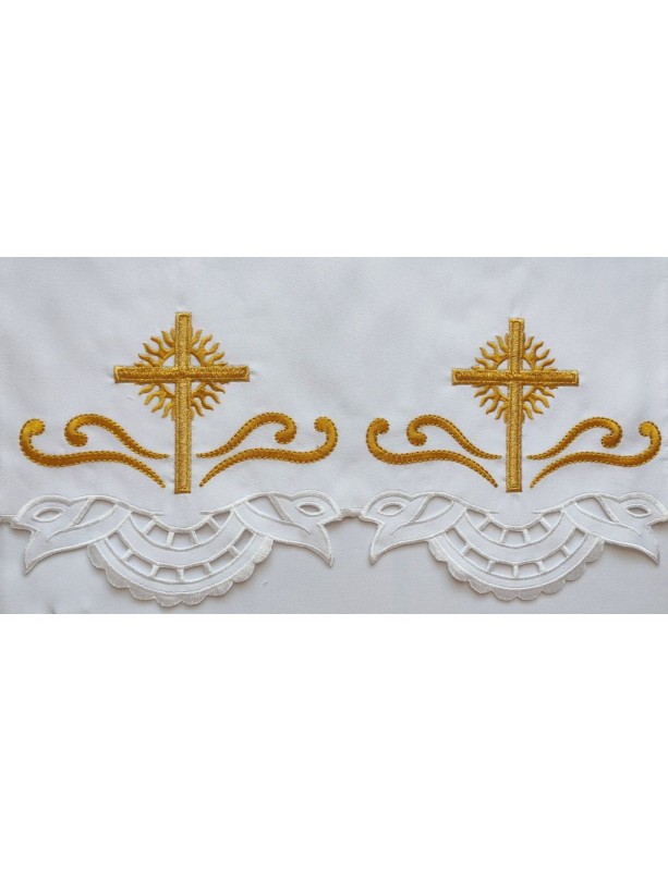 Haftowany obrus ołtarzowy - wzór eucharystyczny