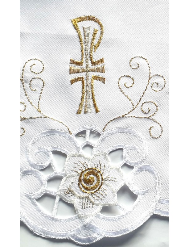Haftowany obrus ołtarzowy - wzór eucharystyczny