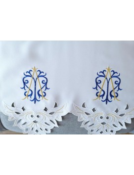 Nappe d'autel brodée - motif marial