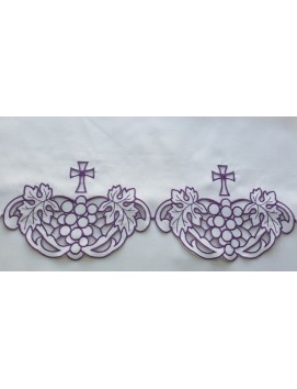 Haftowany obrus ołtarzowy - wzór eucharystyczny (192)