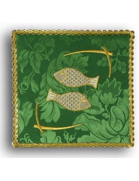 Green embroidered chalice pall - Fish