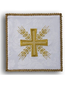 Calice blanc brodé - Croix et oreilles