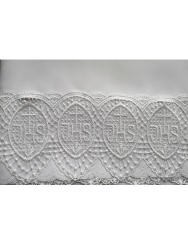 Λευκό χριστιανικό επιτραπέζιο ύφασμα με κεντημένο σύμβολο IHS και μαρκασέτα