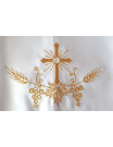 Altar cloths with a gold cross, wheat and grapes