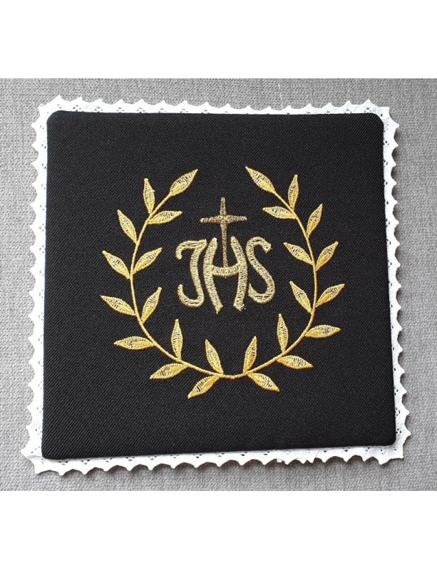Palka kielichowa czarna haftowana IHS + ornament