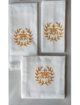 Ensemble de linge de calice IHS doré