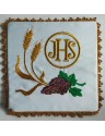 Chalice pall embroidered IHS gold, grapes (32)