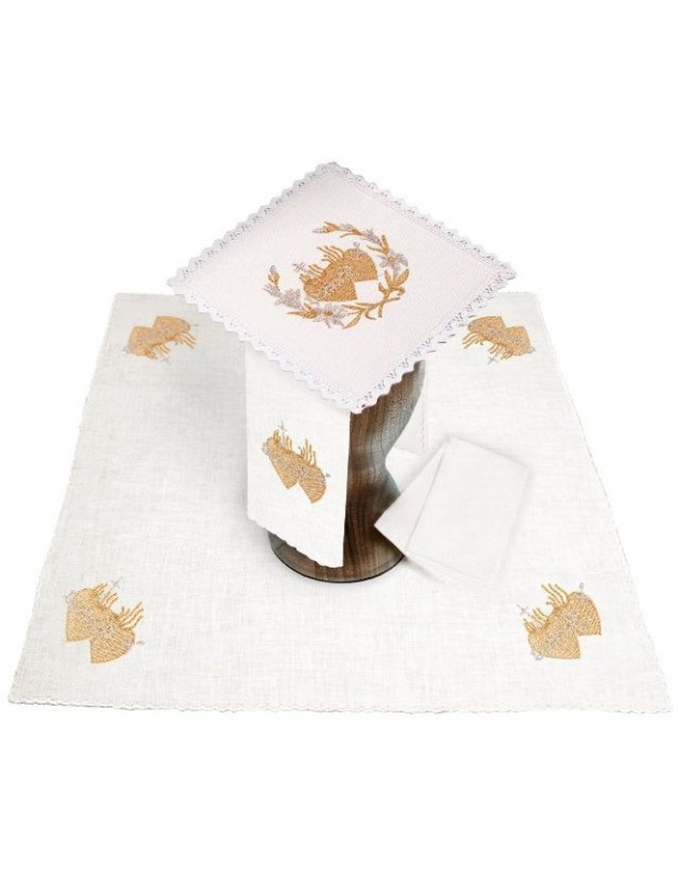 Chalice linen set, embroidered - Crowned hearts (2)