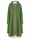 Embroidered chasuble with a narrow band of decorative stones - green (H55)