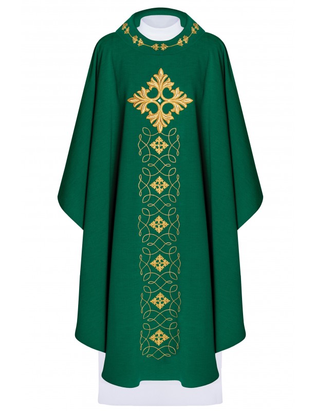 Gazdagon hímzett miseruha, díszítő kövek - zöld