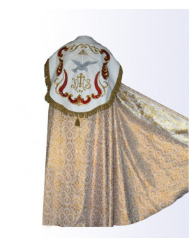 Capa dorada + estola