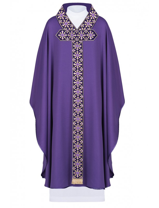 Chasuble with embroidered belt and collar. cross motif - purple (H88)