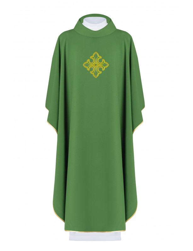 Embroidered chasuble with the symbol of the Cross - green (H93)