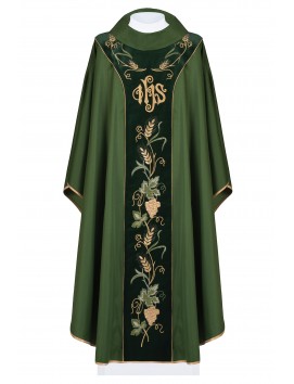 Chasuble richly embroidered IHS and grapes - green (H102)