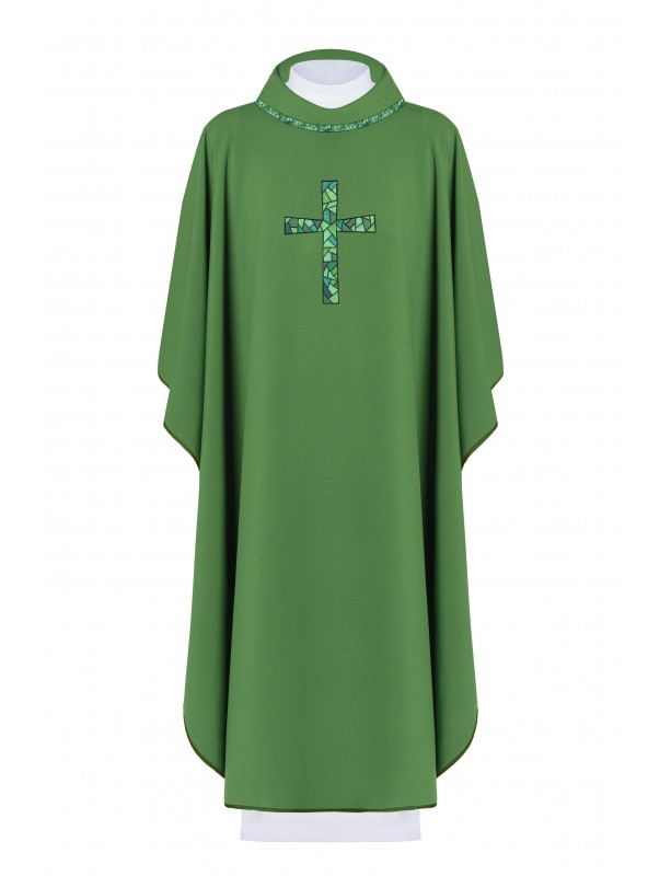 Casulă brodată cu simbolul crucii - verde