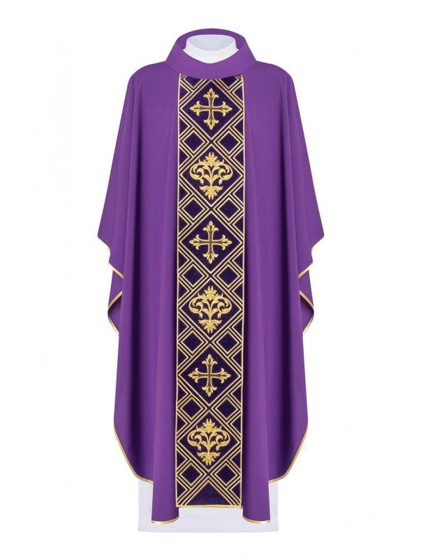 Chasuble brodée avec le symbole de la Croix - violet (H151)