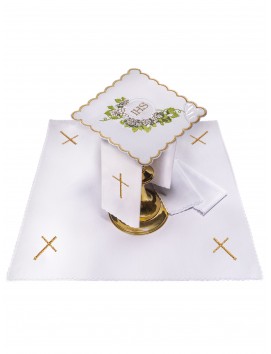 Chalice linen set embroidered with IHS (72H)