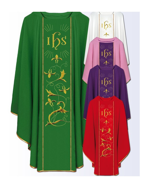 Katolické liturgické ornáty s monogramem IHS a zlatým květinovým vyšíváním