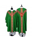 Semi-Gothic green chasuble with priest&#039;s stole (4K)