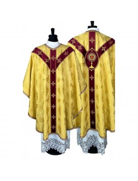 Semi gothic chasuble embroidered with monstrance motif (1K)